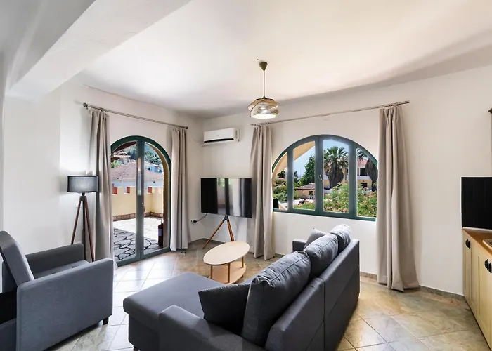 Ammos Family Apartments