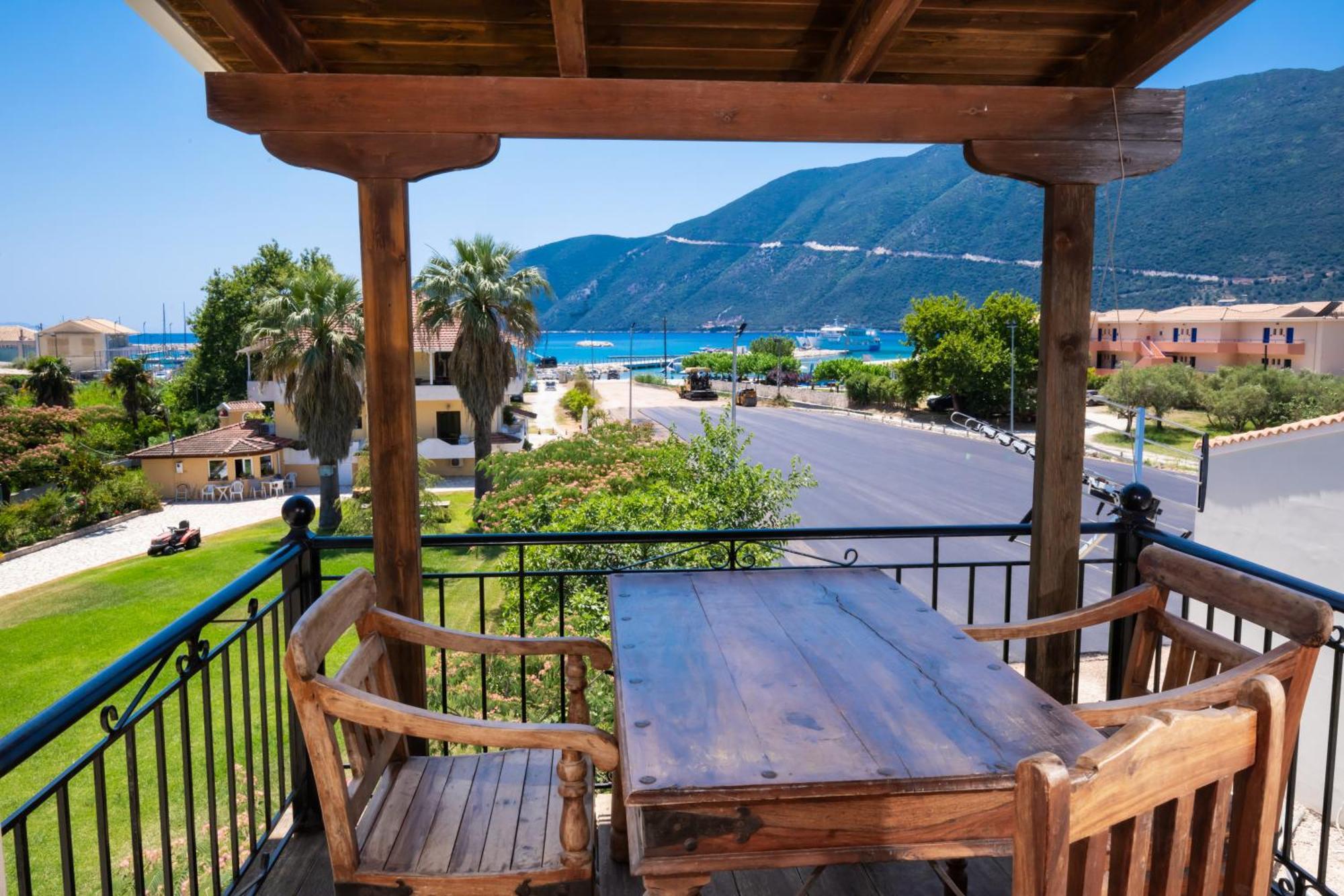 Ammos Family Vasiliki (Lefkada)